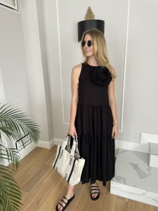 Sukienka z odpinanym kwiatem, MAXI FLOWER, czarna, 90% wiskoza